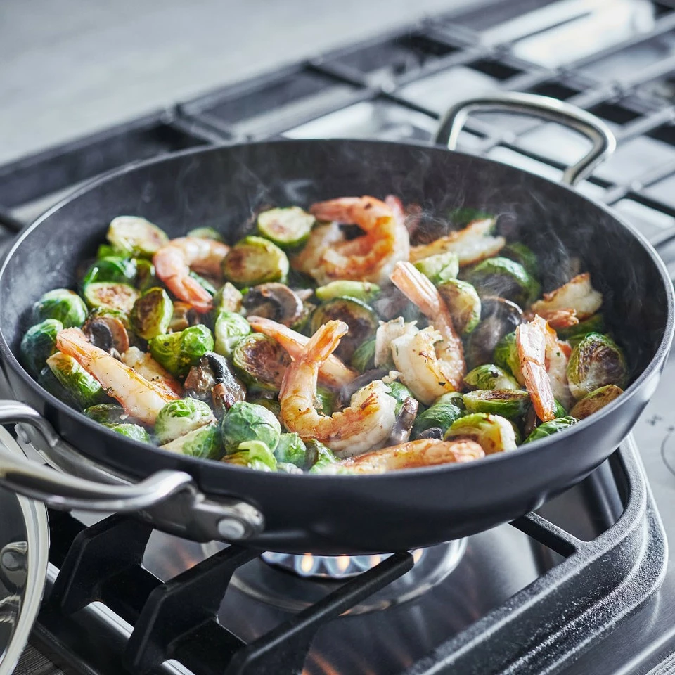 GreenPan™ Premiere Ceramic Non-Stick Outdoor/Indoor Covered Deep Skillet - Image 7