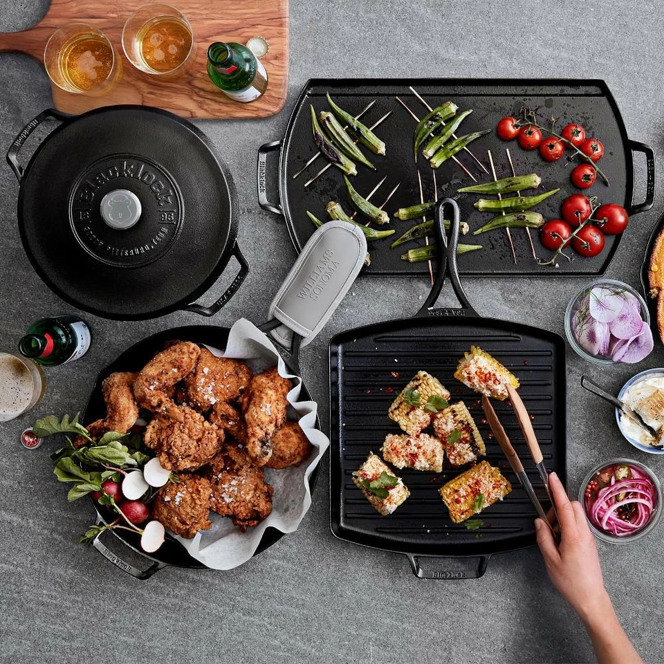 Lodge Blacklock Triple-Seasoned Cast Iron Skillet - Image 2